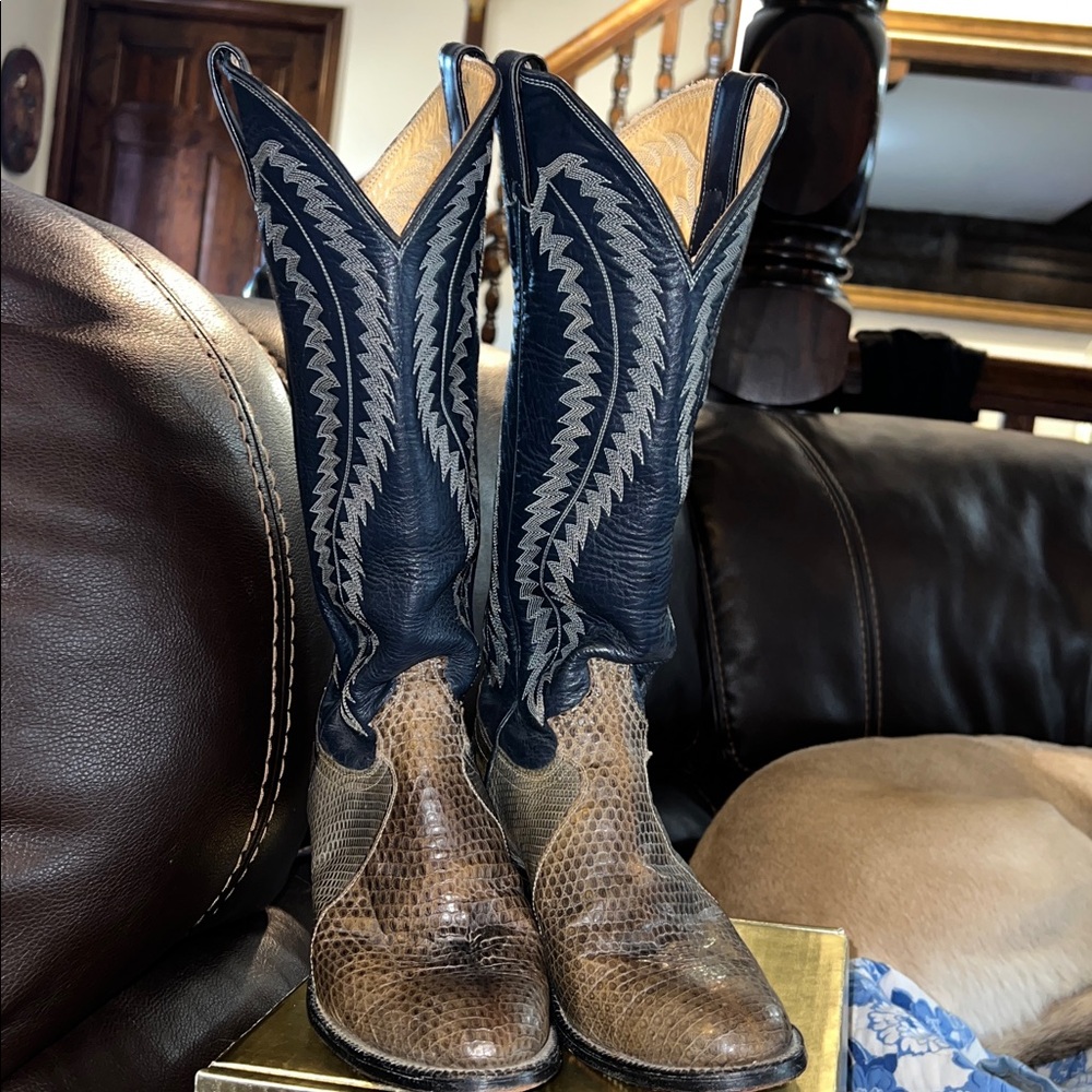 Vtg. Navy Blue, Brown and Gray Women's Justin Western Boots, 7.5A, lizard belly